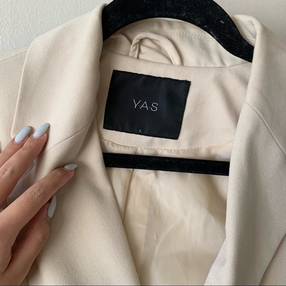 Beige Blazer - image 7